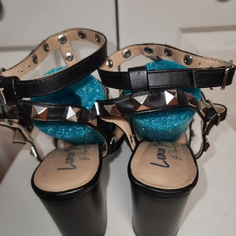Lemon Drop Privilege, Women's Size 8 square heels - Picture 3 of 8